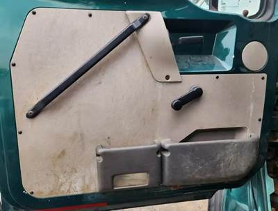 Sterling L9500 Interior Part