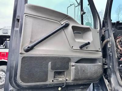 Sterling L9500 Interior Part