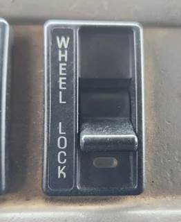 Used 2000 Sterling L9500 Miscellaneous Dash Switches, Wheel Lock