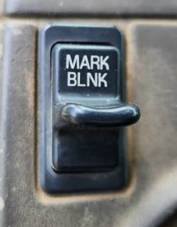 Used 2000 Sterling L9500 Miscellaneous Dash Switches