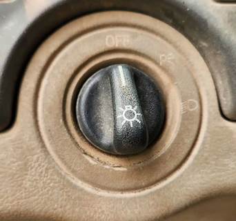 Used 2005 Sterling L9500 Miscellaneous Dash Switches
