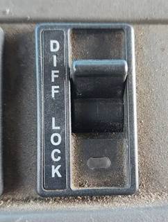 Used 2007 Sterling L9500 Miscellaneous Dash Switches (Diff Lock)