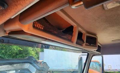 Volvo VNL Interior Part