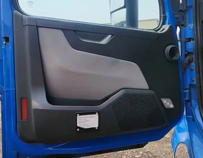 Volvo VNL Interior Part