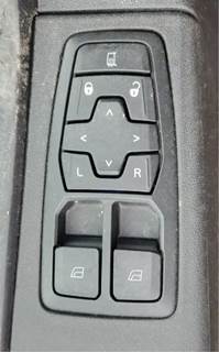 Volvo VNL Interior Part