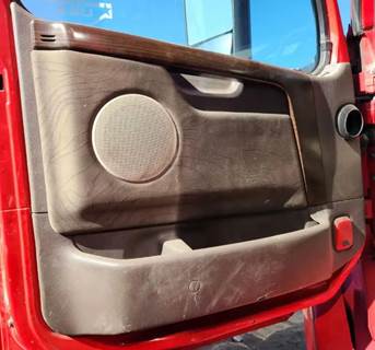 Volvo VNL Interior Part