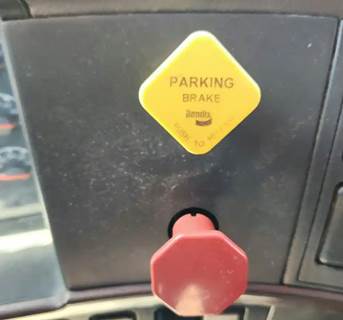 Volvo VNL Interior Part