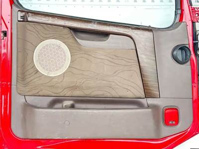 Volvo VNL Interior Part