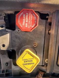 Volvo VNL Interior Part