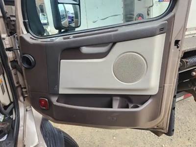 Volvo VNL Interior Part