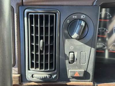 Volvo VNL Interior Part