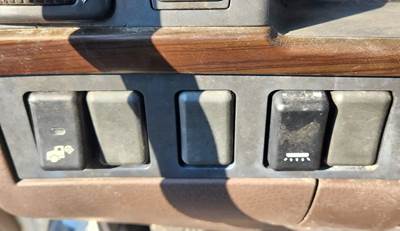 Volvo VNL Interior Part