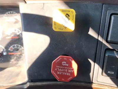 Volvo VNL Interior Part