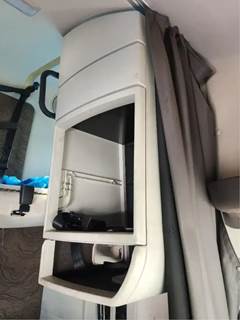 Volvo VNL Interior Part