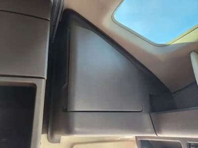 Volvo VNL Interior Part