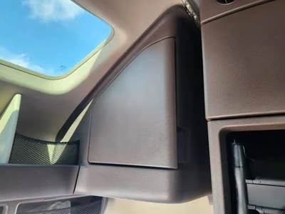 Volvo VNL Interior Part