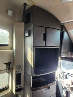 Volvo VNL Interior Part