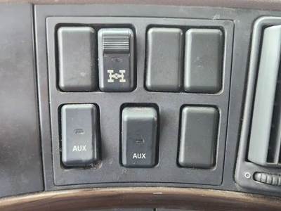 Used 2013 Volvo VNL Miscellaneous Dash Switches, Inter-Axle Diff Lock and Aux