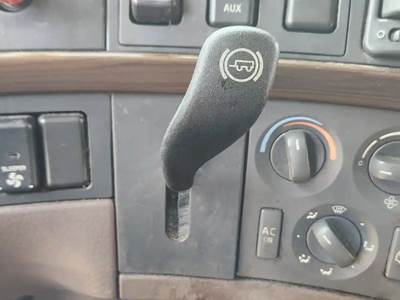 Used 2013 Volvo VNL Miscellaneous Dash Switches, Trailer Brake Control
