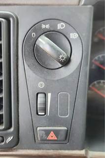 Used 2013 Volvo VNL Miscellaneous Dash Switches