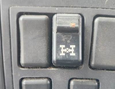 Used 2012 Volvo VNL Miscellaneous Dash Switches, Inter Axle Diff Lock