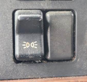 Used 2012 Volvo VNL Miscellaneous Dash Switches for Auxiliary Lights