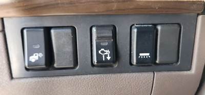 Used 2017 Volvo VNL Dash Switches for Load & Work Lights