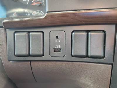 Used 2015 Volvo VNL Miscellaneous Dash Switches Optional Switch/AUX USB Port
