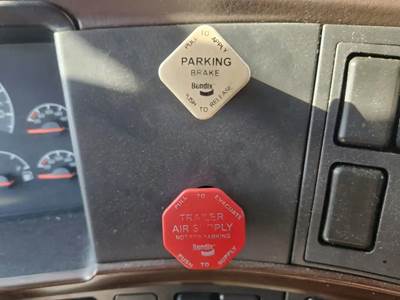 Used 2014 Volvo VNL Miscellaneous Dash Switches