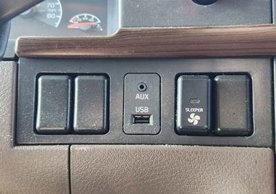 Used 2014 Volvo VNL Dash Switches with AUX/USB Port and Sleeper Fan