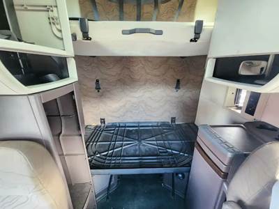 Used 2014 Volvo VNL Sleeper Bunk, Bottom/Top, Black and Tan
