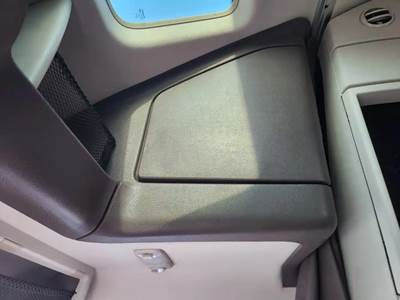 Used 2014 Volvo VNL Right Top Sleeper Cabinet, Brown Plastic
