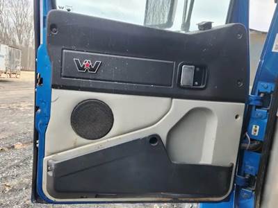 Western Star 4700 Interior Part
