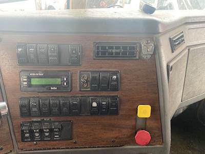 Western Star 4900FA Interior Part for a 2004 Western Star 4900 FA