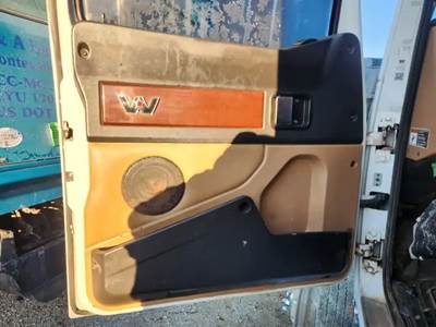 Western Star 4900FA Interior Part for a 2020 Western Star 4900 FA