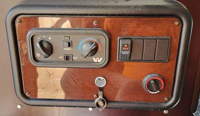 Western Star 5700 Interior Part