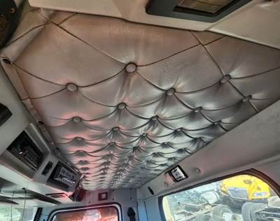 Western Star 5700 Interior Part