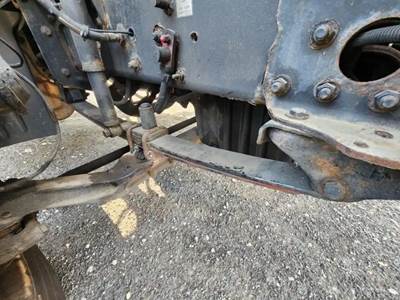 Freightliner Cascadia 125 Front Leaf Spring