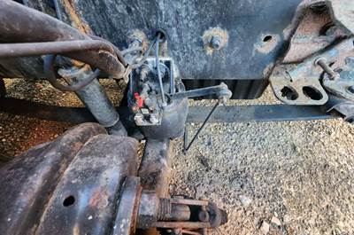 Freightliner Cascadia 125 Front Leaf Spring