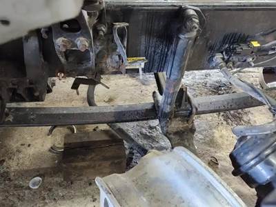 Freightliner Cascadia 126 Front Leaf Spring