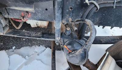 Sterling L7500 Front Leaf Spring