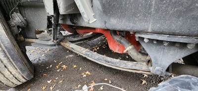 Volvo VNL Front Leaf Spring