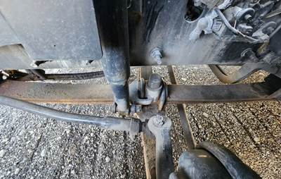 Volvo VNL Front Leaf Spring