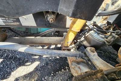 Volvo VNL Front Leaf Spring