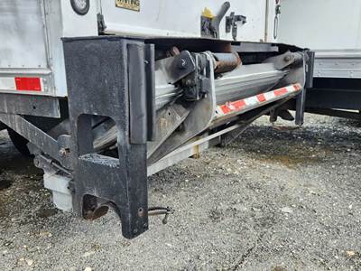 Used Waltco HLF30 Power Liftgate for 2024 Ford F-650, Platform 8.2FT x 2.2FT