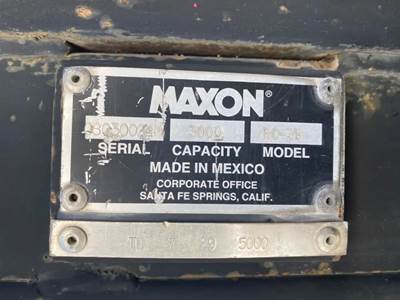 Freightliner M2 106 Liftgate