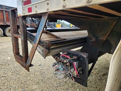 Used Waltco EM-25 2,500 Lb Power Liftgate for 2018 Hino 195