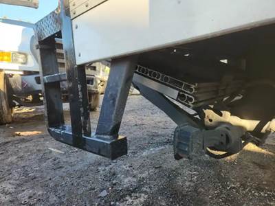 International DuraStar 4300 Liftgate