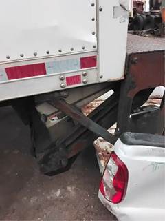 International DuraStar 4300 Liftgate