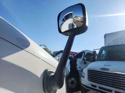 Freightliner Cascadia 113 Right Mirror